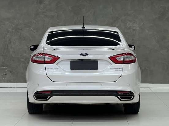 FORD-FUSION-2013