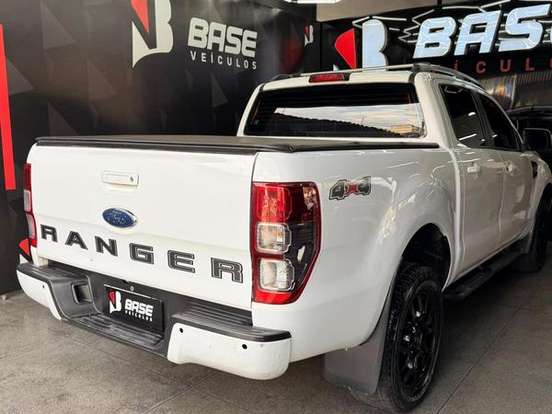 FORD-RANGER-2.2 XLS 4X4 CD 16V DIESEL 4P AUTOMÁTICO FORD-RANGER-2017