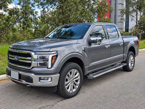 FORD-F-150-5.0 V8 GASOLINA CD LARIAT FX4 AUTOMÁTICO FORD-F-150-2024