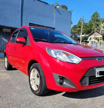 FORD-FIESTA-2010