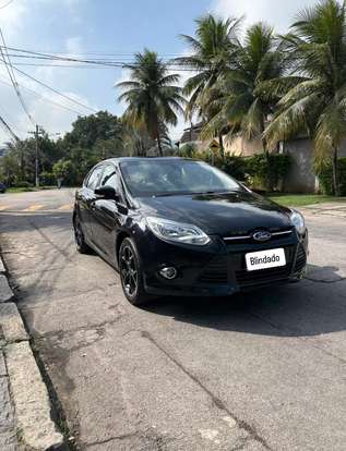 FORD-FOCUS-2015