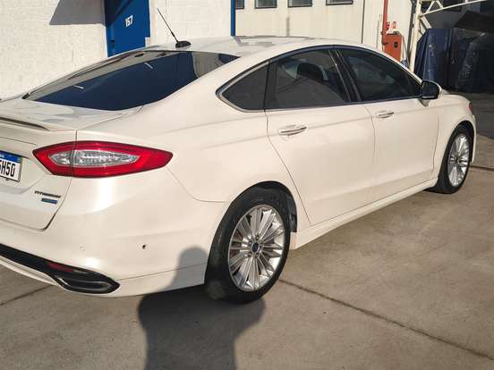 FORD-FUSION-2013