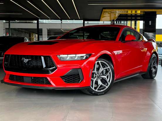 FORD-MUSTANG-2024