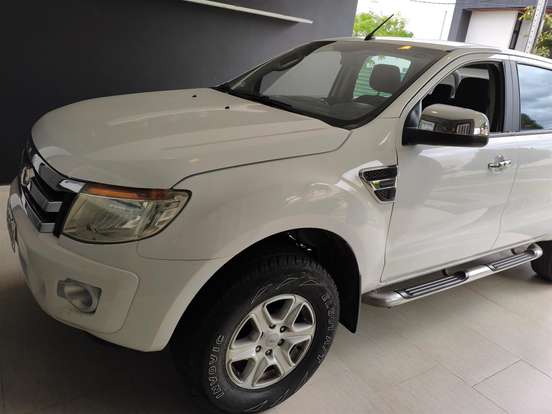 FORD-RANGER-2013