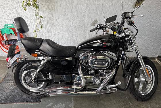 HARLEY-DAVIDSON SPORTSTER 1200 CUSTOM 