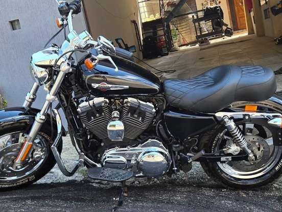HARLEY-DAVIDSON-SPORTSTER 1200 XL CUSTOM HARLEY-DAVIDSON-SPORTSTER 1200 XL CUSTOM-2012