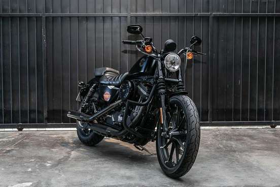 HARLEY-DAVIDSON-SPORTSTER IRON 883-2019
