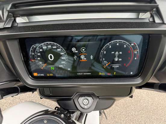 HARLEY-DAVIDSON-STREET GLIDE-2024