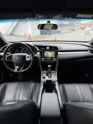 HONDA-CIVIC-2018