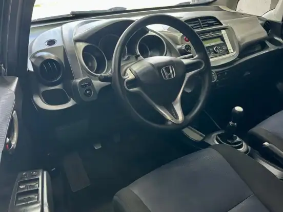 HONDA-FIT-1.4 DX 16V FLEX 4P MANUAL HONDA-FIT-2013