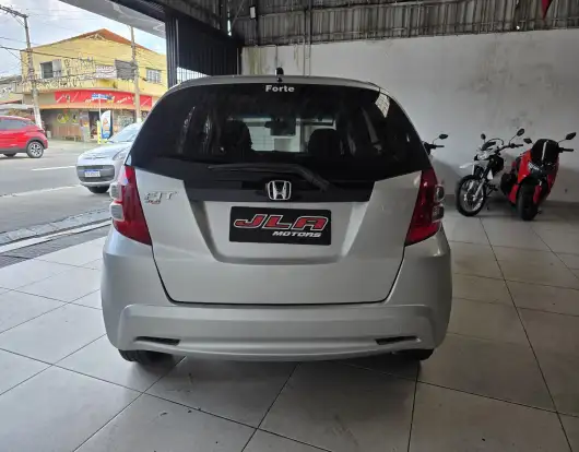 HONDA-FIT-2012