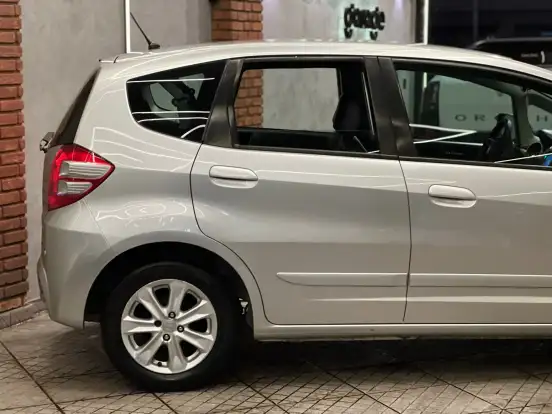 HONDA-FIT-1.4 LX 16V FLEX 4P MANUAL HONDA-FIT-2013