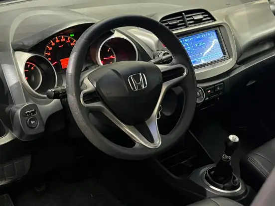 HONDA-FIT-2013