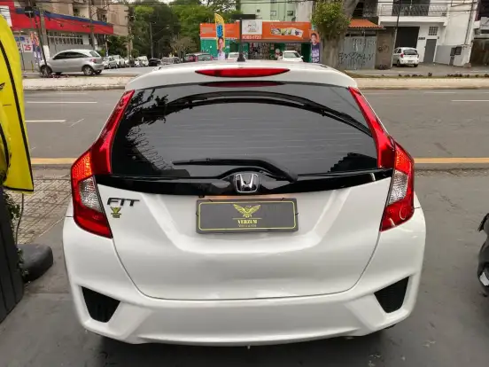 HONDA-FIT-2015