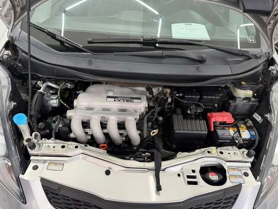 HONDA-FIT-2010