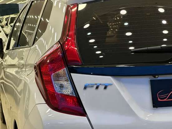HONDA-FIT-2015
