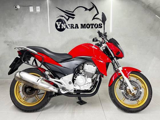 HONDA CB 300R 
