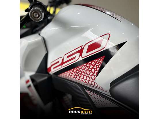 HONDA-CB TWISTER-2022