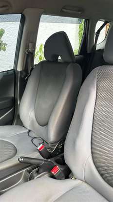 HONDA-FIT-2006