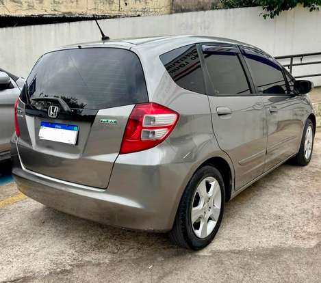 HONDA-FIT-2010