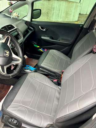 HONDA-FIT-2010