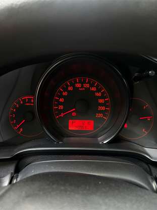 HONDA-FIT-2014