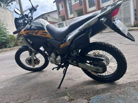 HONDA-XRE 300-2018