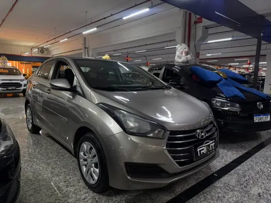 HYUNDAI HB20S 1.6 COMFORT STYLE 16V FLEX 4P AUTOMÁTICO