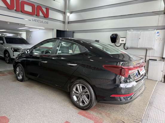 HYUNDAI-HB20S-2025