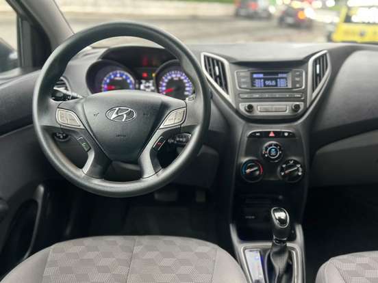 HYUNDAI-HB20S-1.6 COMFORT STYLE 16V FLEX 4P AUTOMÁTICO HYUNDAI-HB20S-2017