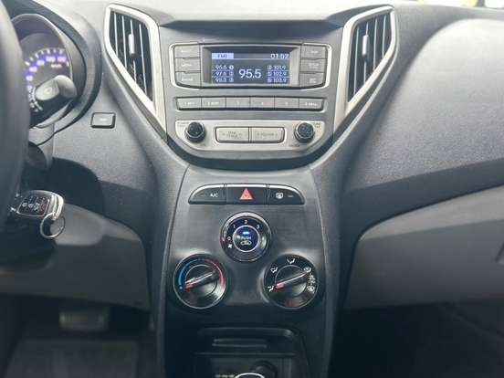 HYUNDAI-HB20S-1.6 COMFORT STYLE 16V FLEX 4P AUTOMÁTICO HYUNDAI-HB20S-2017