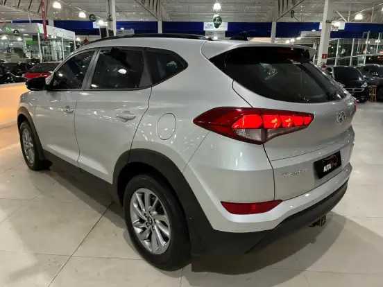 HYUNDAI-TUCSON-2020