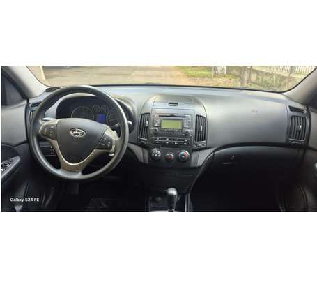 HYUNDAI-I30-2.0 MPFI GLS 16V GASOLINA 4P AUTOMÁTICO HYUNDAI-I30-2009