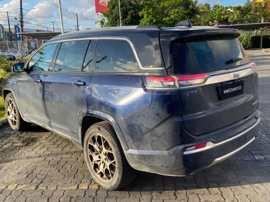 JEEP-COMMANDER-2023