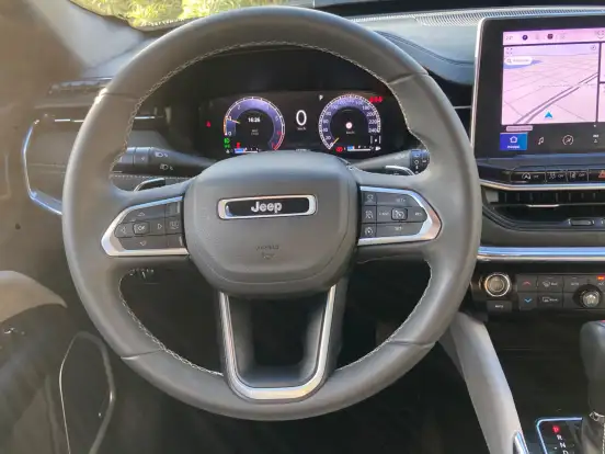 JEEP-COMMANDER-2023