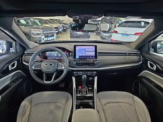 JEEP-COMMANDER-2023