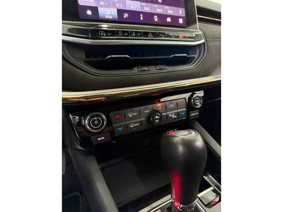 JEEP-COMMANDER-1.3 T270 TURBO FLEX LIMITED AT6 JEEP-COMMANDER-2023