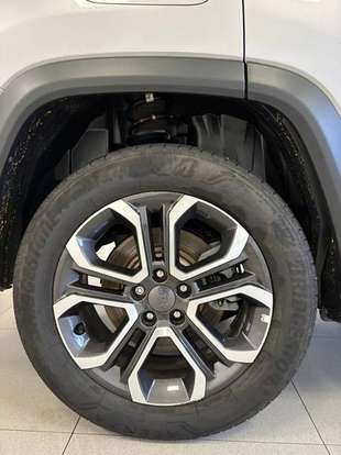 JEEP-COMMANDER-1.3 T270 TURBO FLEX LIMITED AT6 JEEP-COMMANDER-2024