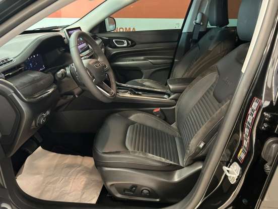 JEEP-COMMANDER-2024
