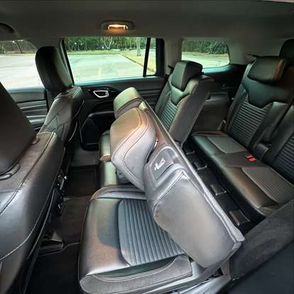 JEEP-COMMANDER-2023
