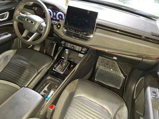 JEEP-COMMANDER-2023