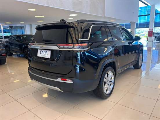 JEEP-COMMANDER-2024