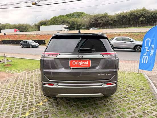 JEEP-COMMANDER-2024