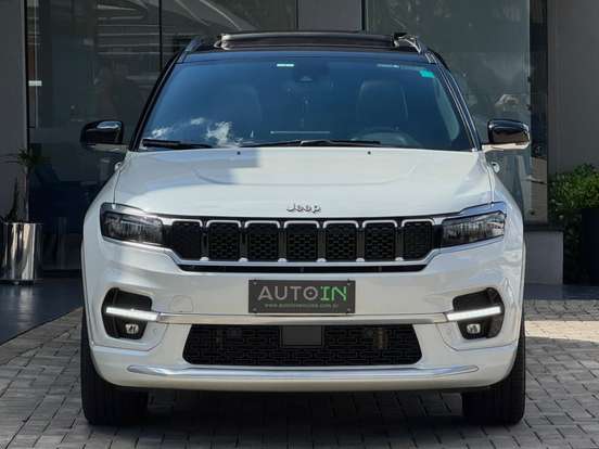 JEEP-COMMANDER-2023