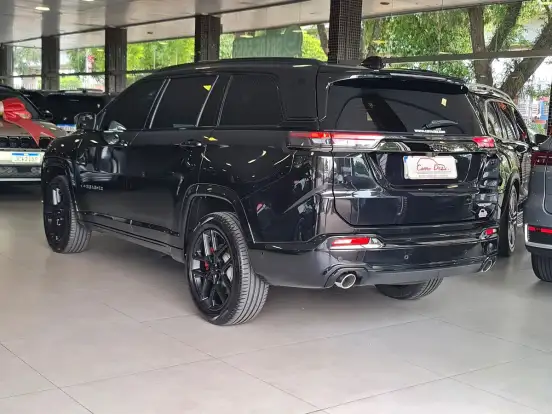 JEEP-COMMANDER-2024