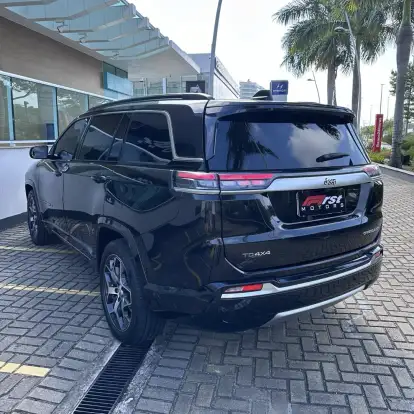 JEEP-COMMANDER-2024
