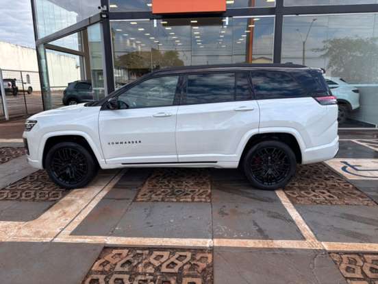 JEEP-COMMANDER-2.0 HURRICANE 4 TURBO GASOLINA BLACKHAWK AT9 JEEP-COMMANDER-2026