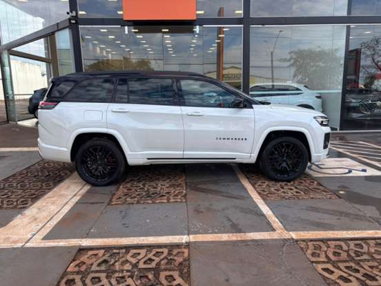 JEEP-COMMANDER-2.0 HURRICANE 4 TURBO GASOLINA BLACKHAWK AT9 JEEP-COMMANDER-2026