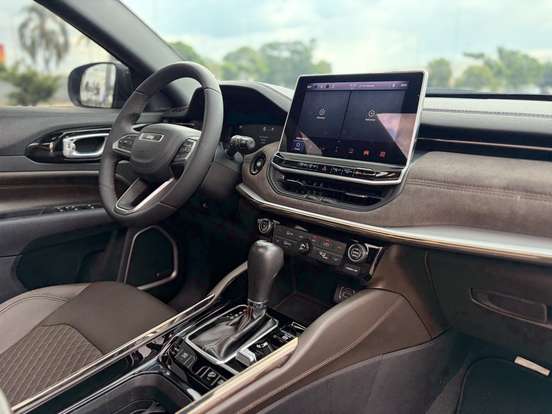 JEEP-COMMANDER-2022