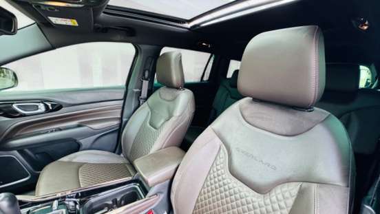 JEEP-COMMANDER-2022